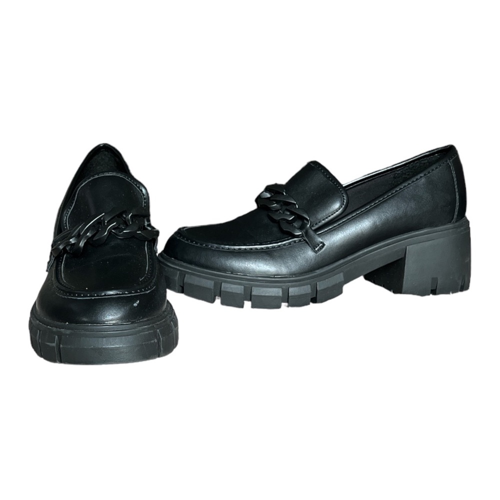 Madden Girl hasting platform shoe